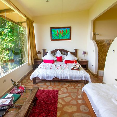 Issimo Suites Boutique Hotel & Spa - Adults Only Manuel Antonio Eksteriør bilde