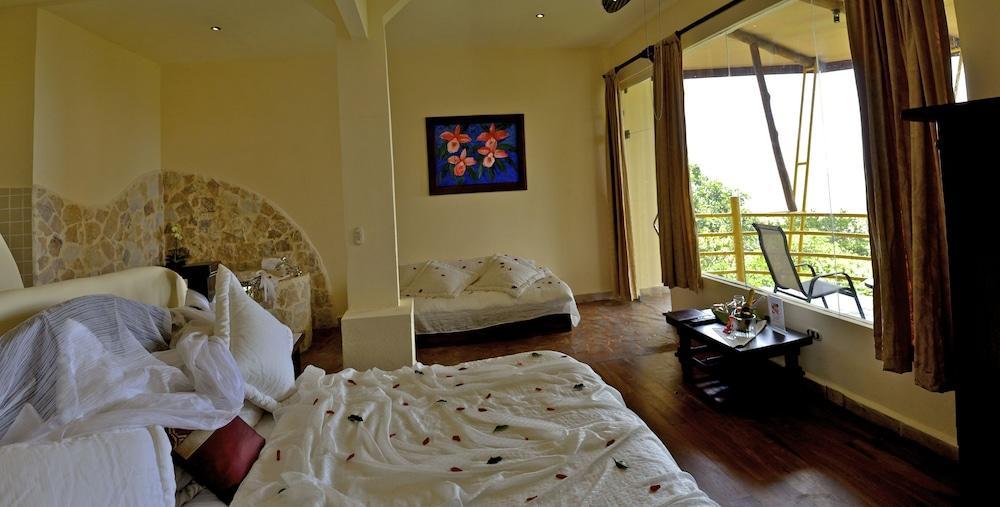 Issimo Suites Boutique Hotel & Spa - Adults Only Manuel Antonio Eksteriør bilde