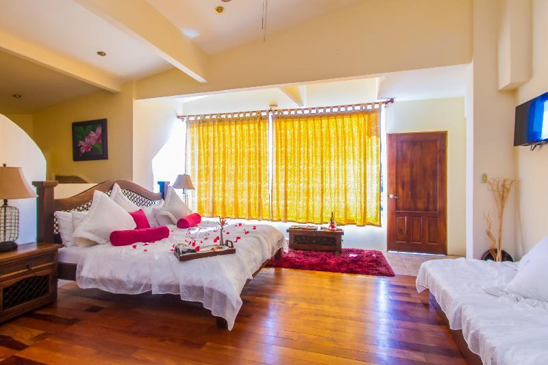 Issimo Suites Boutique Hotel & Spa - Adults Only Manuel Antonio Eksteriør bilde