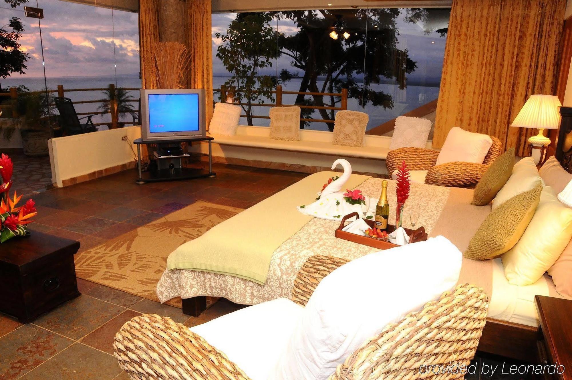 Issimo Suites Boutique Hotel & Spa - Adults Only Manuel Antonio Eksteriør bilde