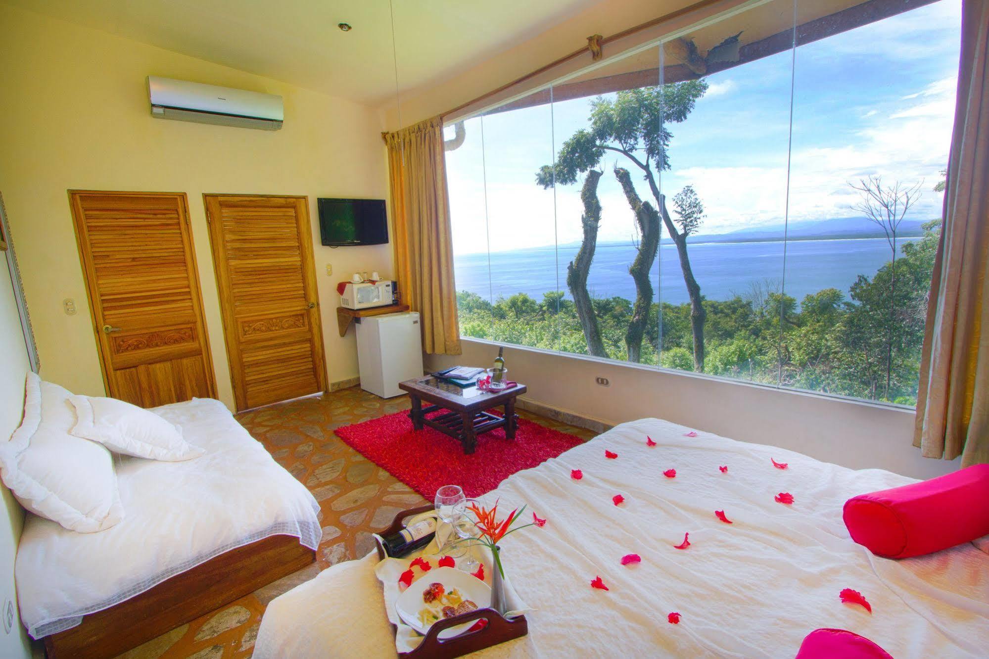 Issimo Suites Boutique Hotel & Spa - Adults Only Manuel Antonio Eksteriør bilde